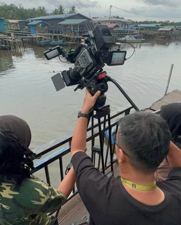 Media dan Production (54)
